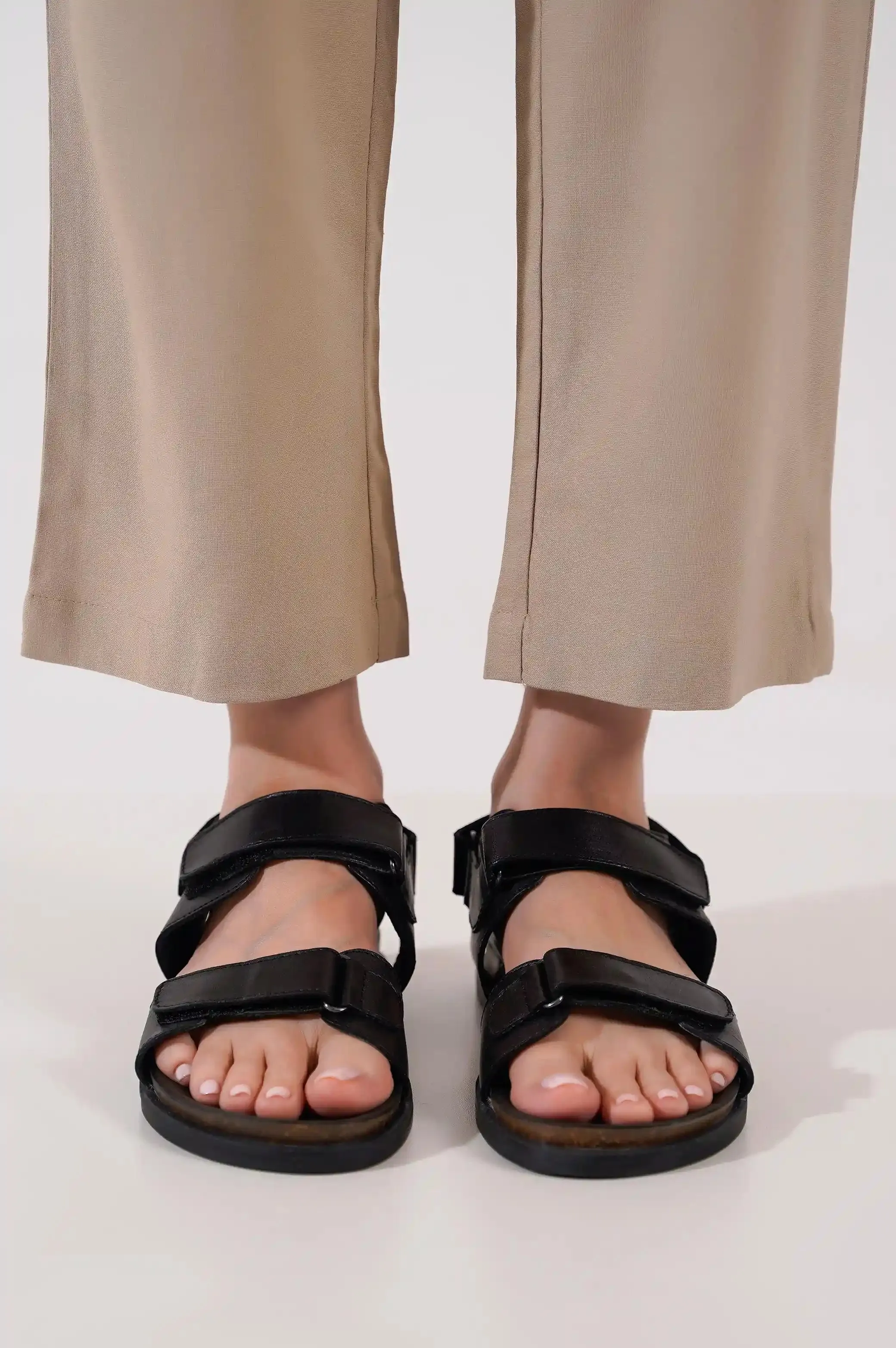 CASUAL SANDALS