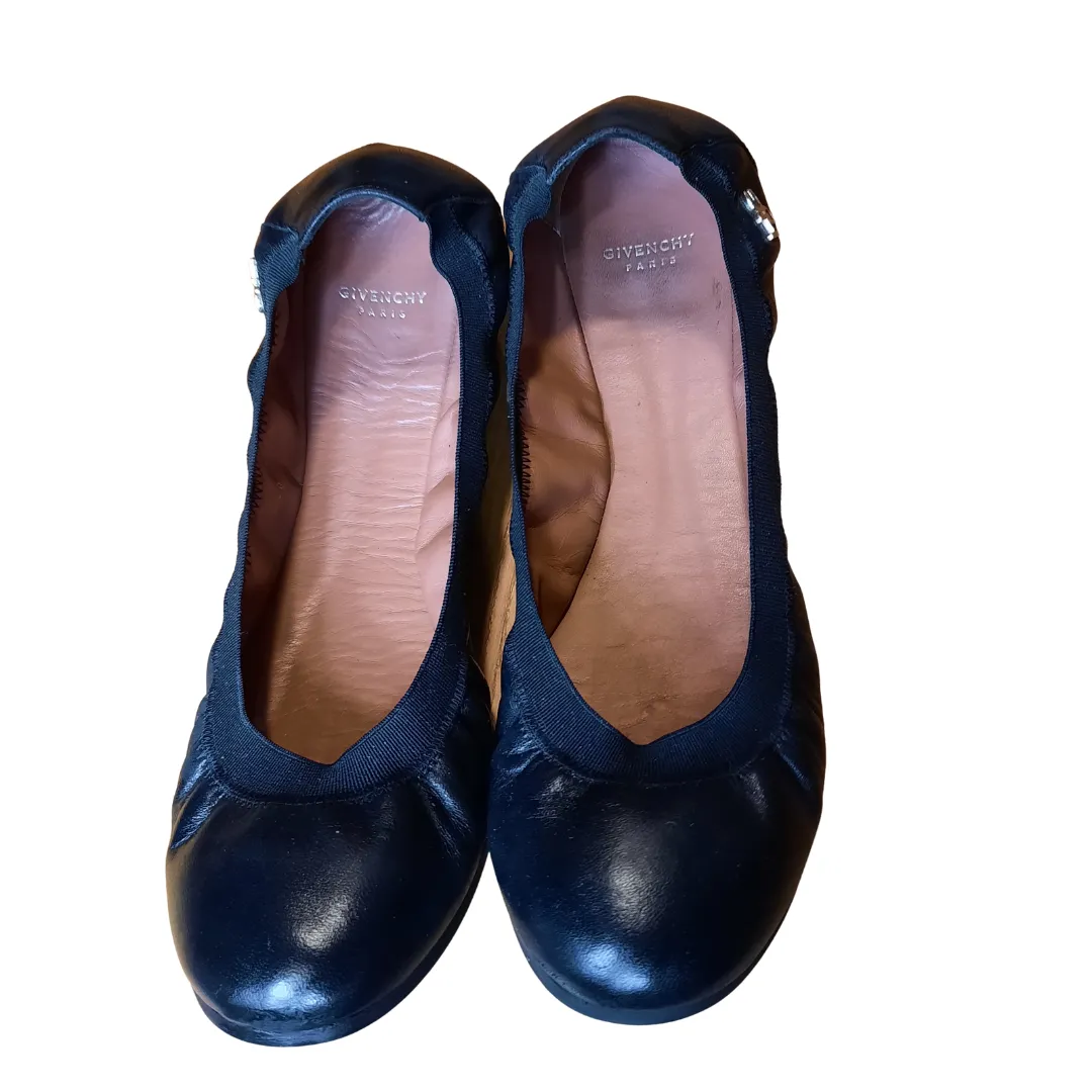 Givenchy Leather Ballereina Flats Size 39