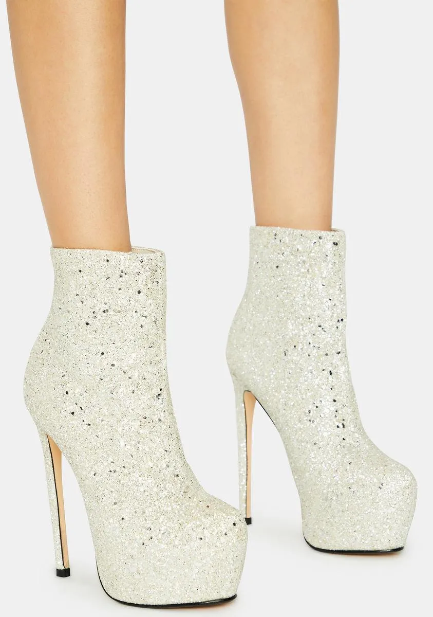 Icy Ivria Booties