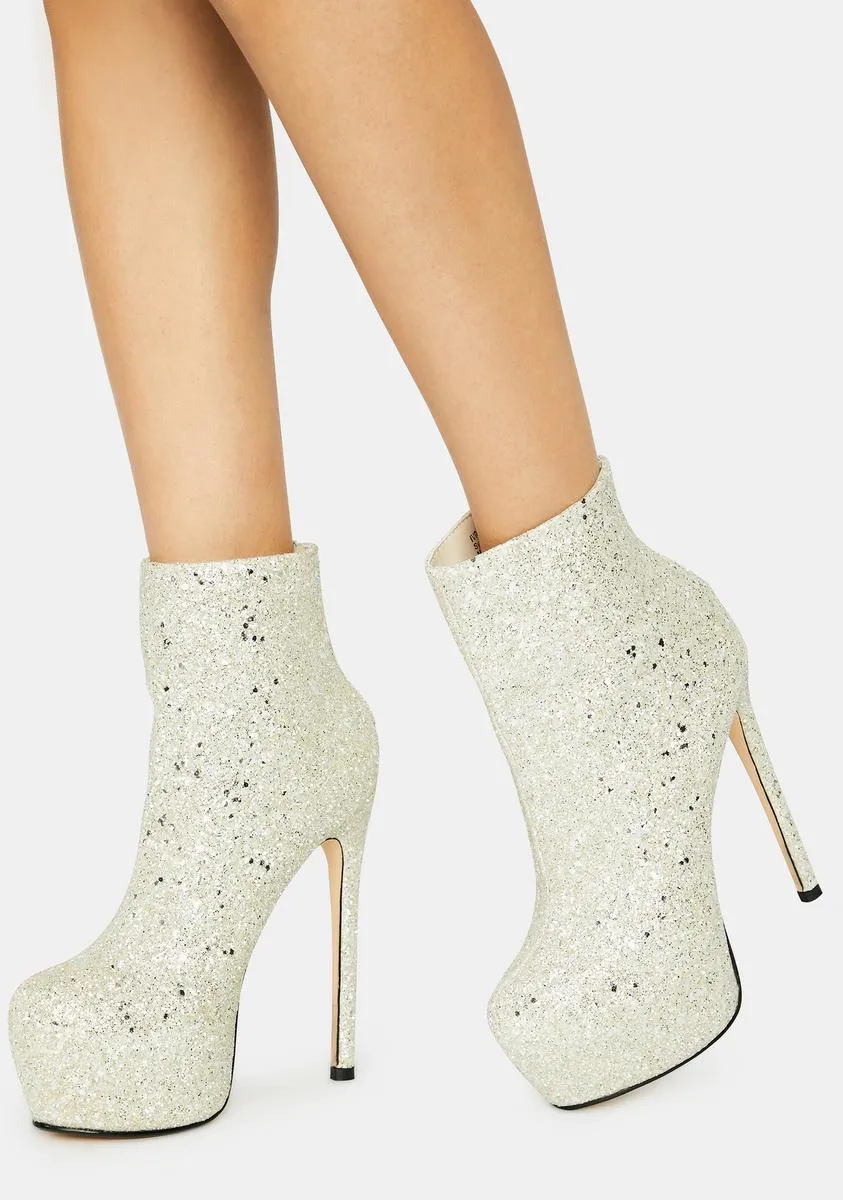 Icy Ivria Booties