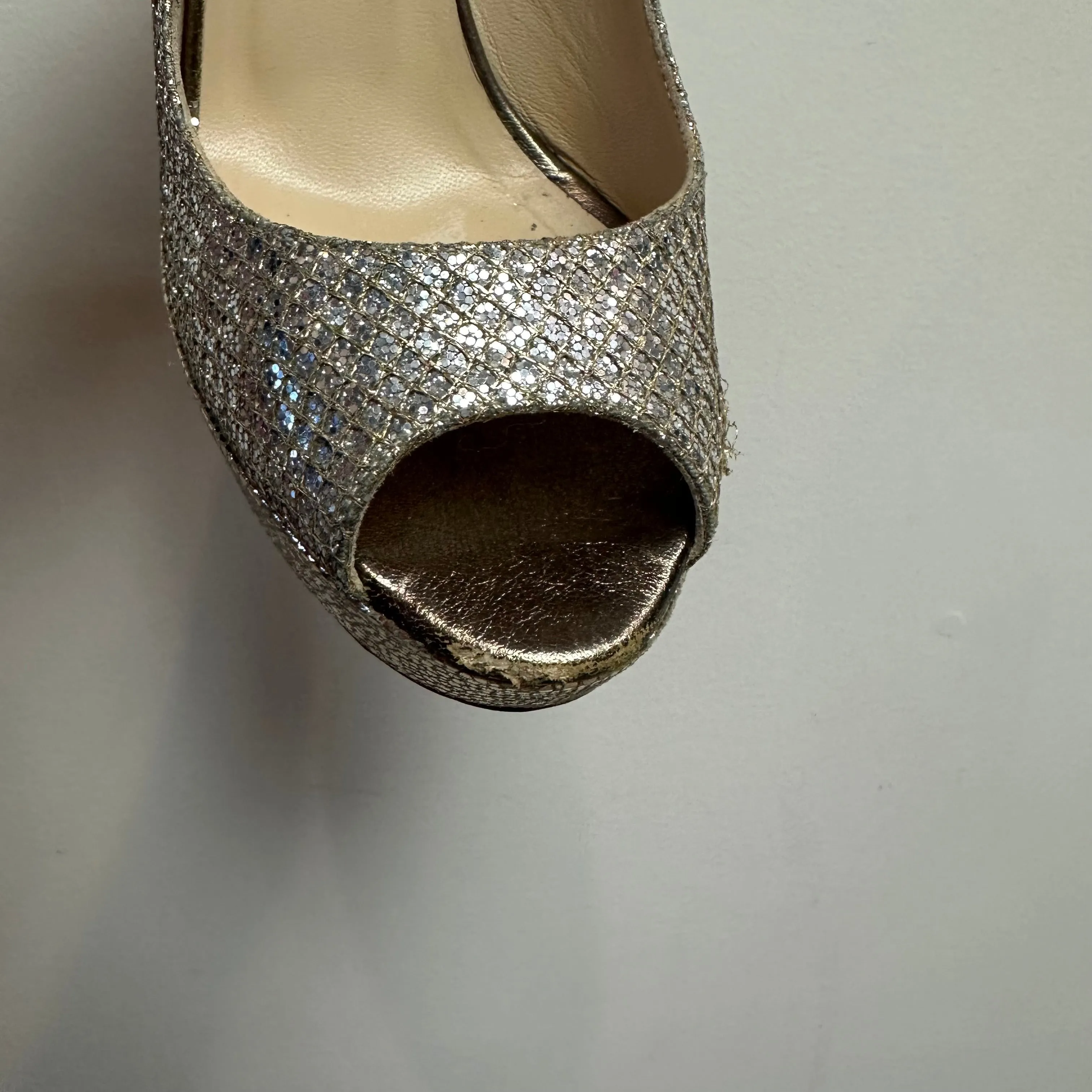 Jimmy Choo Dahlia Peep Toe Platform Pumps Silver Champagne Glitter Fabric