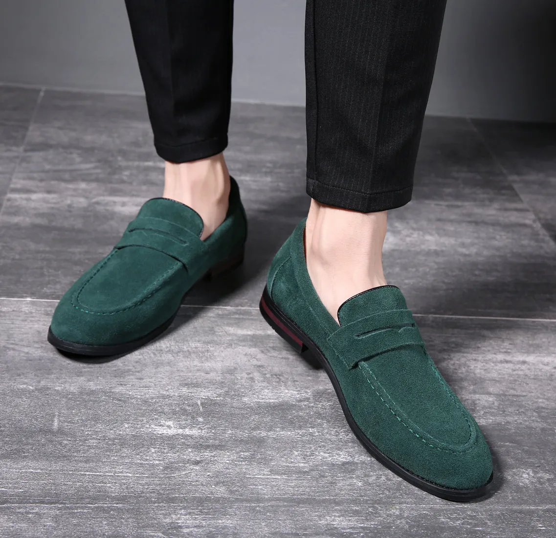 Men's Moc Toe Suede Penny Loafers