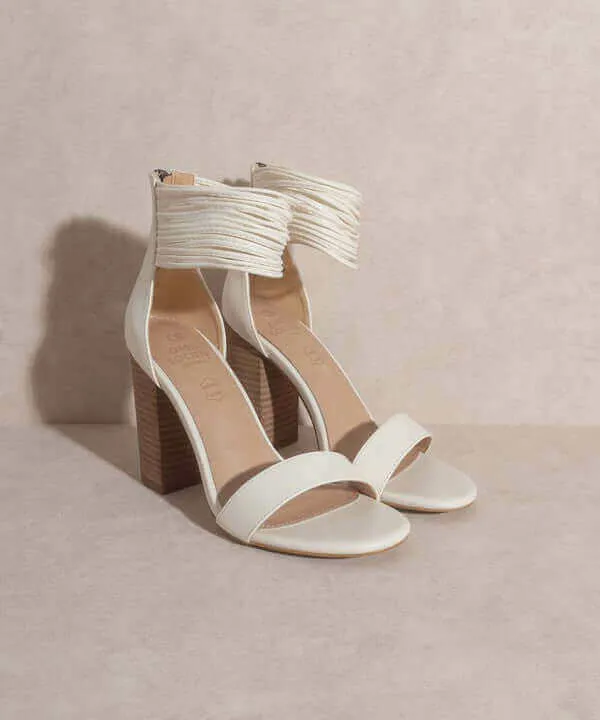 OASIS SOCIETY Blair - Thick Ankle Strap Block Heels Sandals