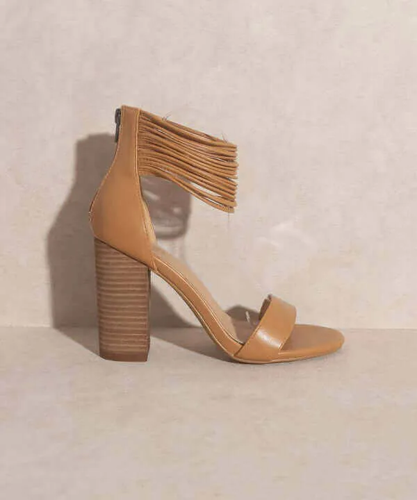 OASIS SOCIETY Blair - Thick Ankle Strap Block Heels Sandals