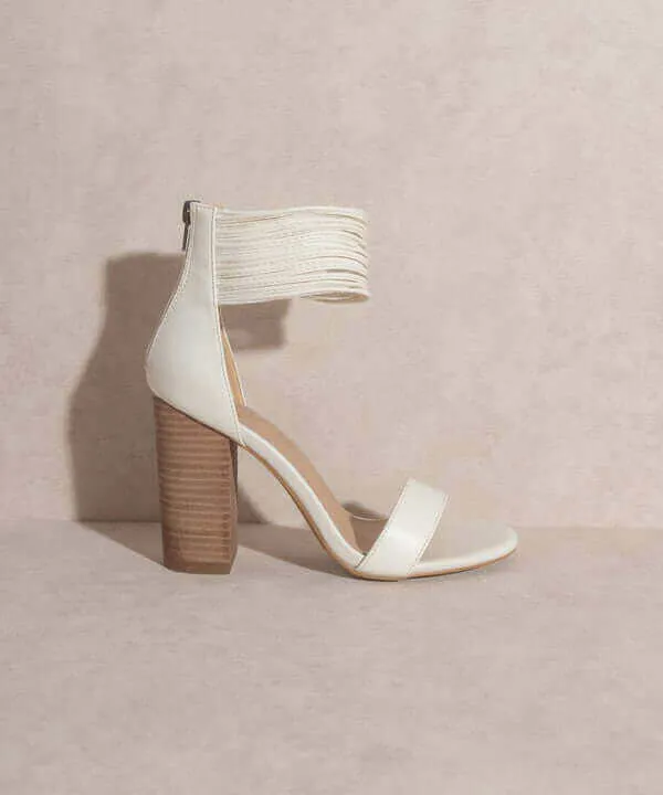 OASIS SOCIETY Blair - Thick Ankle Strap Block Heels Sandals